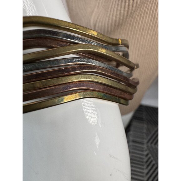 Set Of 9 Wavy Mixed Metal Bangles In Gold Copper & Silver Finish - Picture 15 of 16